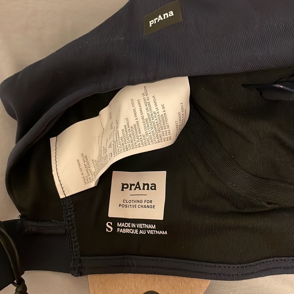 Prana chakara performance jersey material bra - Picture 5 of 6